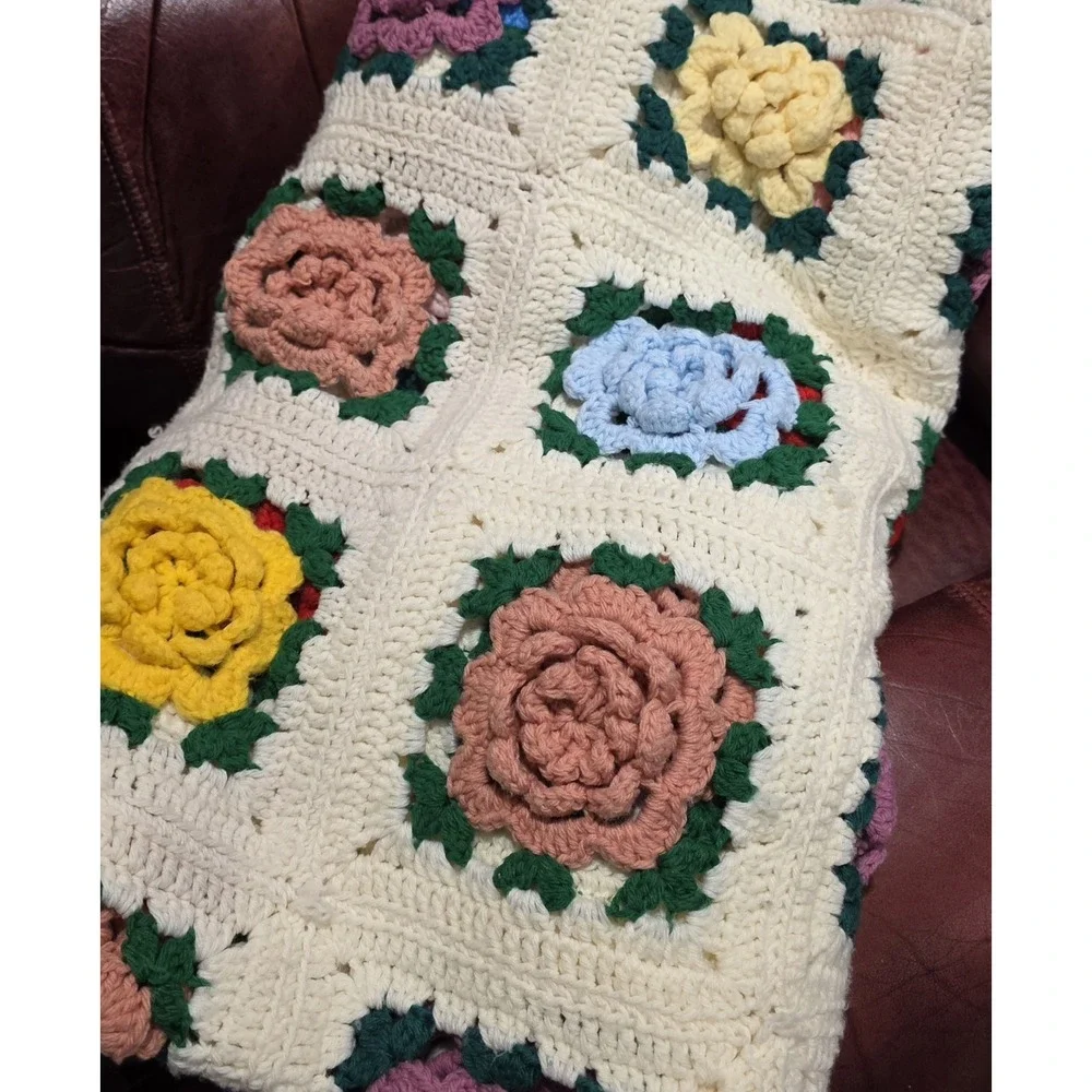 Vintage Crochet 3D Rose Afghan Blanket Granny Square MultiColored Queen‎ 52